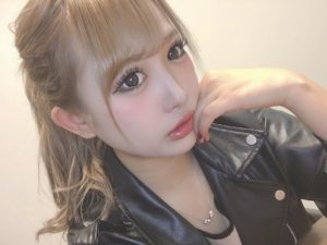 伊藤桃々の彼氏やすっぴん経歴を丸裸に!?中学高校は?オオカミ君にも出演!