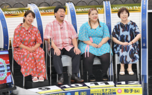 餅田コシヒカリの父親はトランペット奏者!?ピアノの弾き語りがヤバい!?【駆け抜けて軽トラ】